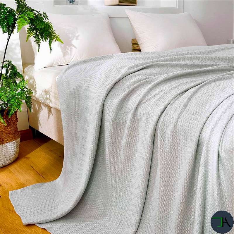 Stay Cool and Comfortable All Summer Long with Our Breathable Bamboo Fiber Blanket, Ideal for Bed, Sofa, Travel, and More! bed